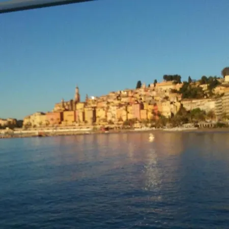 Πλωτό κατάλυμα Yacht Summertime 3 Bedrooms