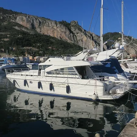 Summertime Menton