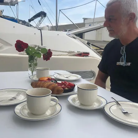 Yacht Summertime 3 Bedrooms *