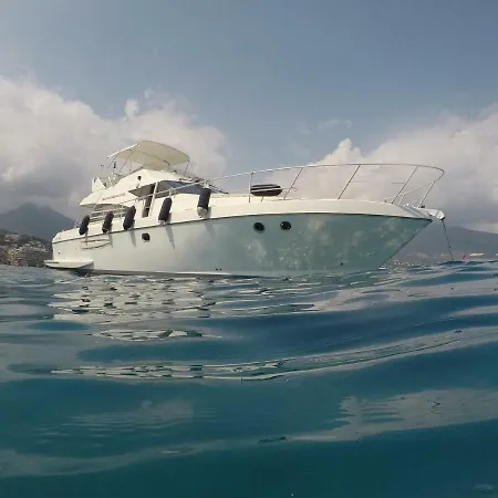 Botel Summertime Menton